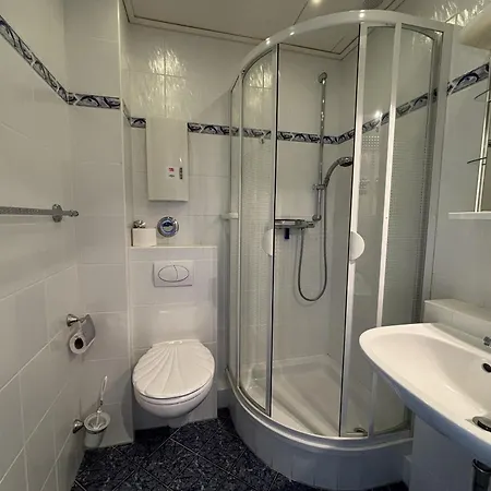 Tief 10 Abendsonne Mit Internet 508 Appartement